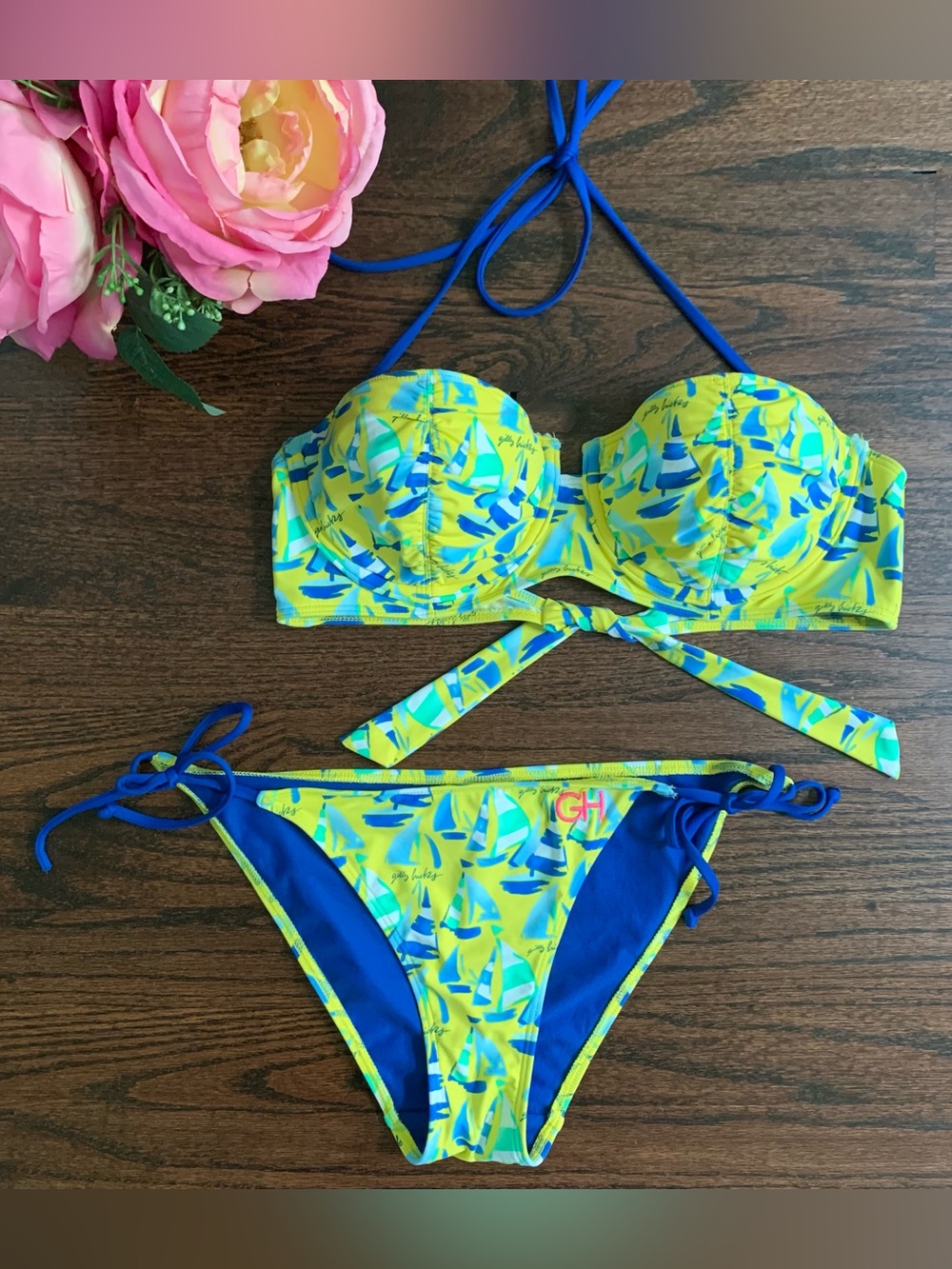 Gilly Hicks yellow bikini printed with blue sailboats, size M